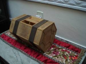 rara-caja-holandesa-antigua-para-pesca-o-algo-mas-mirala_MLU-O-11232506_3019